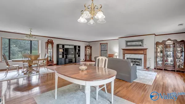 Fort Payne, AL 35968,122 County Road 985