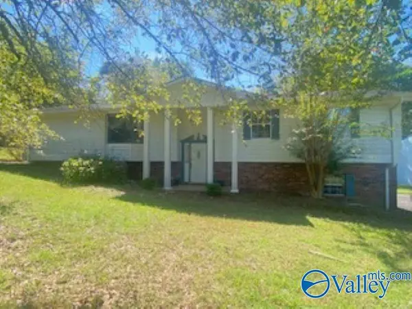 Fort Payne, AL 35968,122 County Road 985