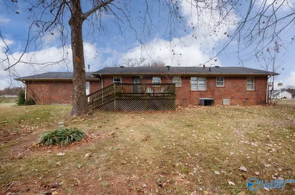 Athens, AL 35613,25484 Nick Davis Road