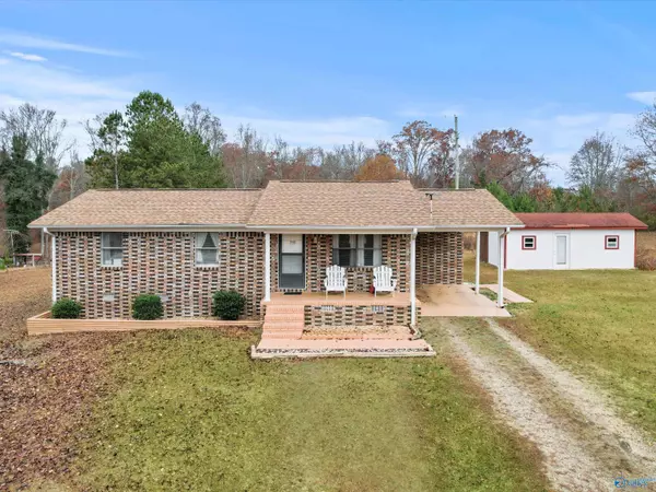 Henagar, AL 35978,735 County Road 422