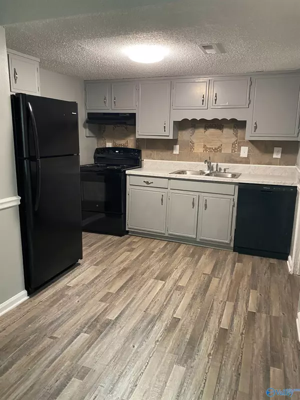 Huntsville, AL 35816,5130 Blue Springs Road #B