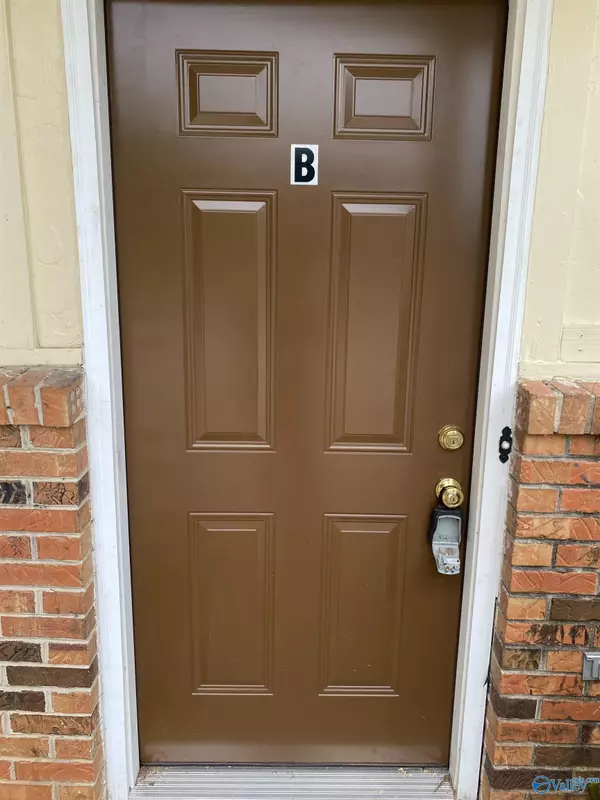 Huntsville, AL 35816,5130 Blue Springs Road #B