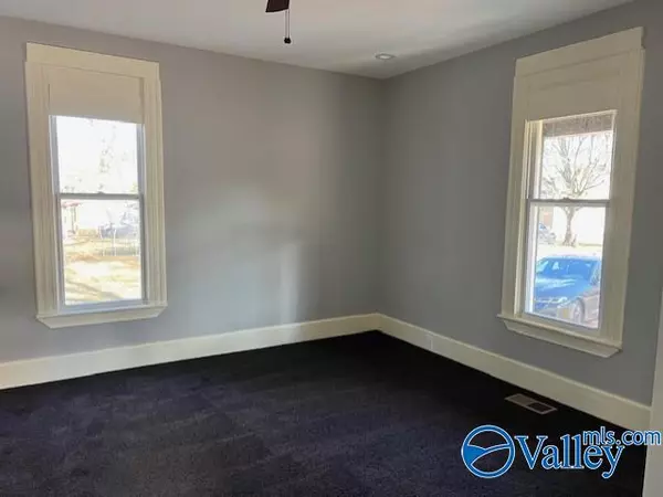 Decatur, AL 35601,411 5th Avenue SW