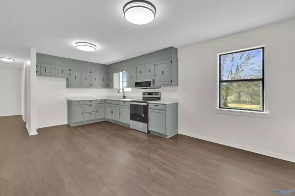 Sand Rock, AL 35983,245 Sand Rock Avenue