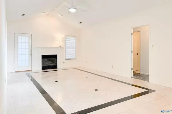 Decatur, AL 35603,1504 Chestnut Grove SW