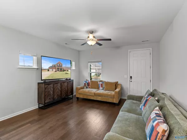 Athens, AL 35613,16560 Demi Drive