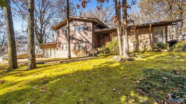 Gadsden, AL 35901,137 Bridlewood Drive