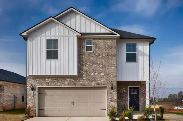 Madison, AL 35756,8211 Huspa Avenue