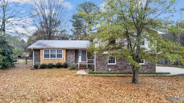 Anniston, AL 36207,1118 Wynn Court