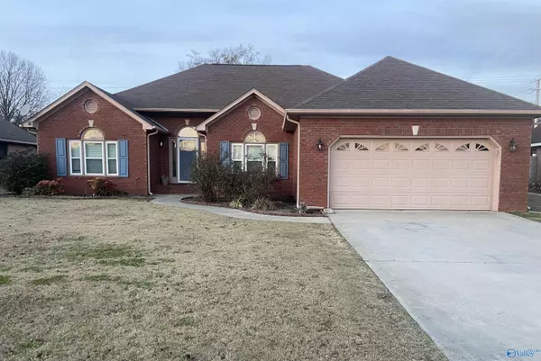 2422 SW Alexandria Street, Decatur, AL 35603