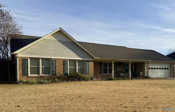 Decatur, AL 35603,2216 Carleton Drive SW