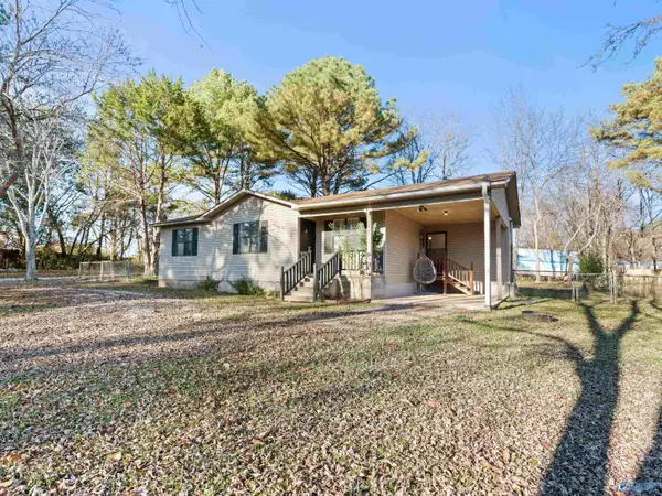 Madison, AL 35806,785 SW Dan Tibbs Road