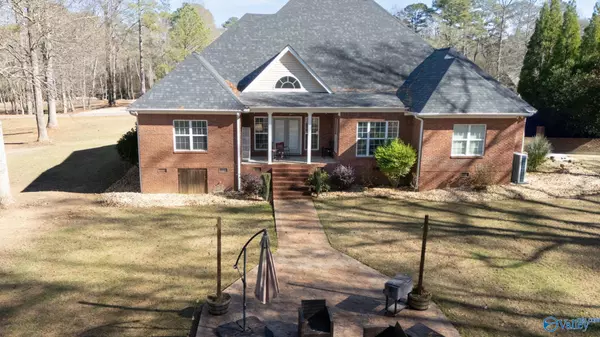 Boaz, AL 35956,70 Smith Lane