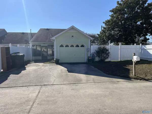 Decatur, AL 35601,340 Shadow Pointe Drive