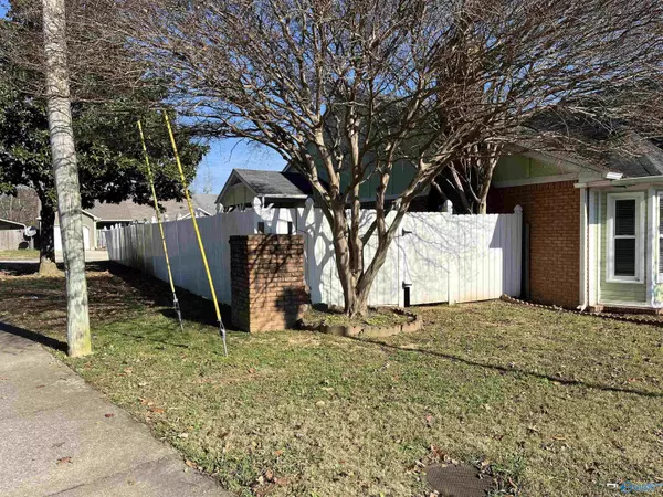 Decatur, AL 35601,340 Shadow Pointe Drive