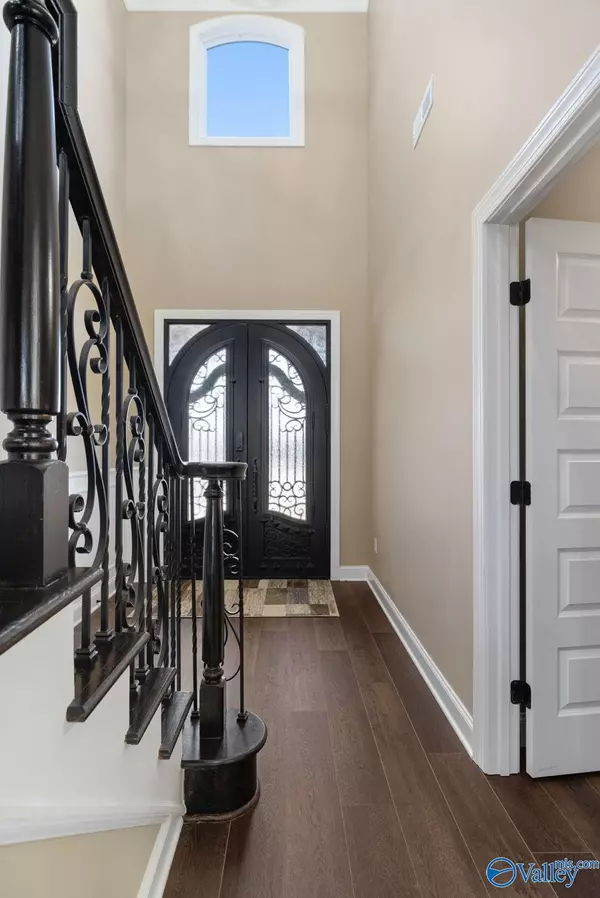 Cherokee, AL 35616,174 Isom Drive