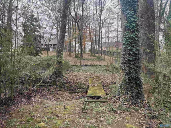 Hartselle, AL 35640,239 NW Hampton Road NW