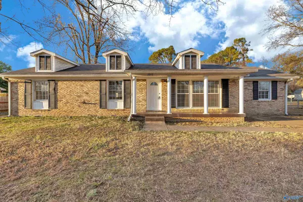 Huntsville, AL 35810,3910 Shamrock Drive NW