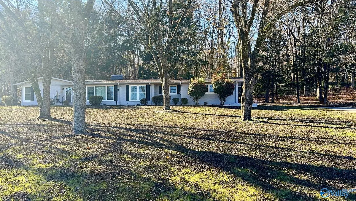 Huntsville, AL 35810,11017 Mount Charron Road