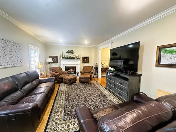 Gadsden, AL 35904,621 Leslie Lane