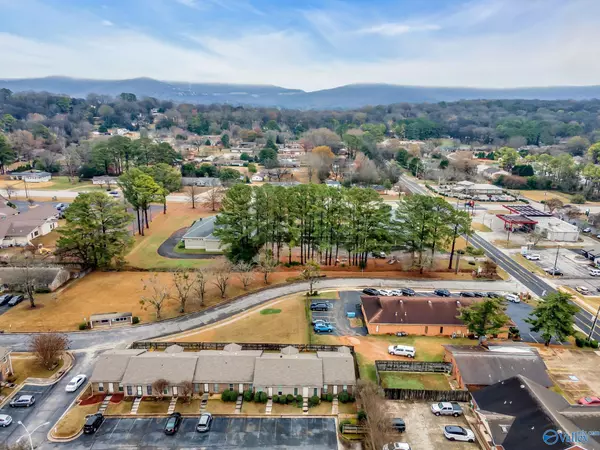 Huntsville, AL 35802,8134 Oldfield Road SW #2A