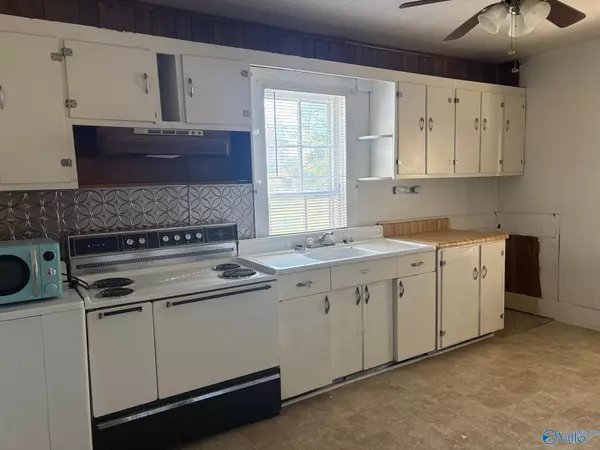 Athens, AL 35611,309 Shaw Street