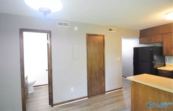 Huntsville, AL 35802,9002 Mahogany Row SE