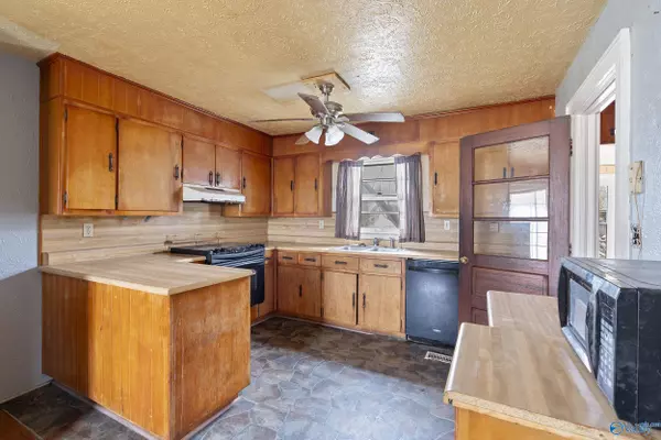 Hartselle, AL 35640,1616 Sparkman Street NW