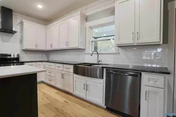 Muscle Shoals, AL 35661,200 Skyview Circle