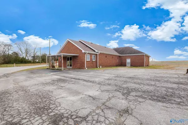 2489 County Road 236, Town Creek, AL 35672