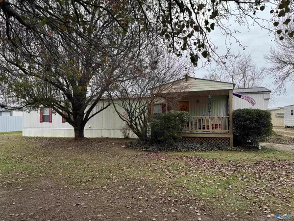 Boaz, AL 35957,1911 Niles Road