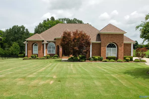Athens, AL 35611,12896 Saint Andrew Drive