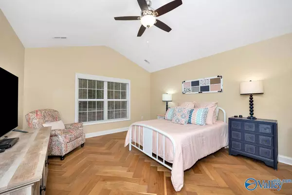 Huntsville, AL 35806,55 Moore Farm Circle NW #55