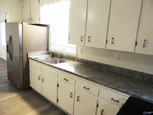 Decatur, AL 35601,1406 20th Avenue SE