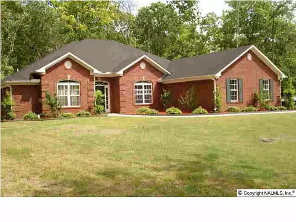 203 Coveview Road, Gurley, AL 35748