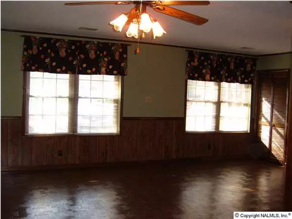 Rainbow City, AL 35906,424 Waldrop Road