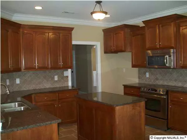 Owens Cross Roads, AL 35763,5036 Valley Cove Drive