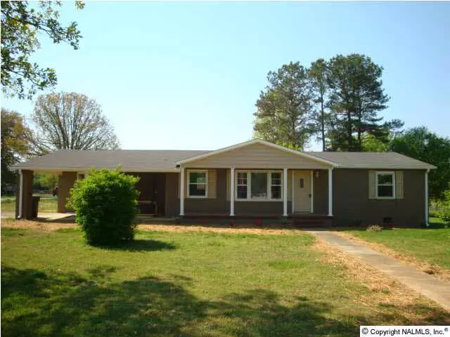 2460 Ready Section Road, Toney, AL 35773