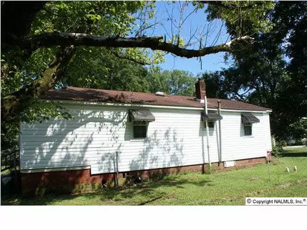 Falkville, AL 35622,25 3rd Street