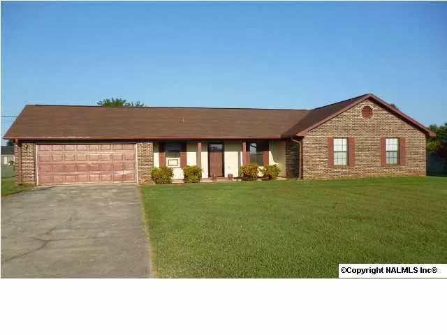 880 Jimmy Fisk Road, Hazel Green, AL 35750