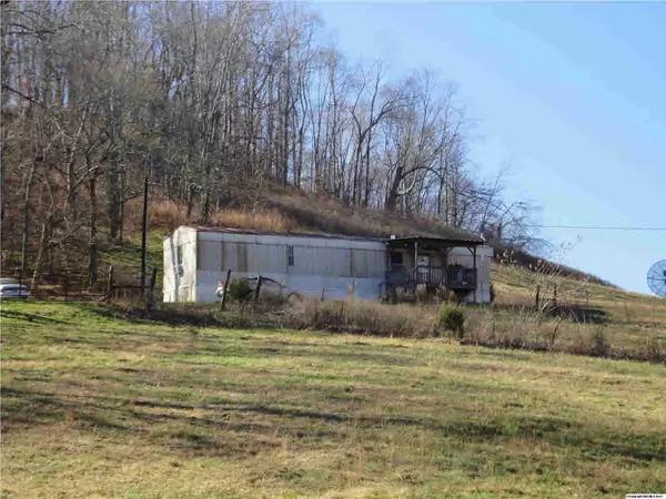 Pulaski, TN 38478,5825 Beech Hill Road