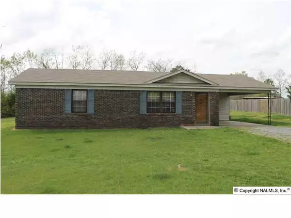 618 Robinhood Way, Fyffe, AL 35971