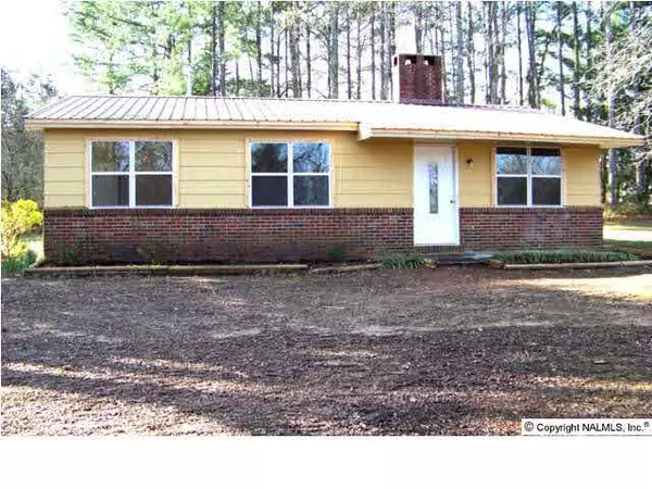 10 Maple Leaf Private Drive, Falkville, AL 35622