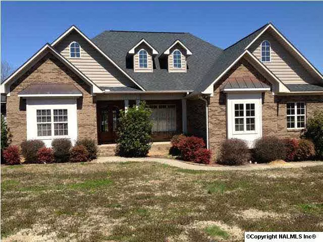 713 Shasta Drive, Albertville, AL 35950