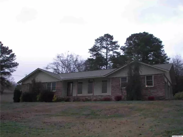 3012 Green Valley Road, Southside, AL 35907