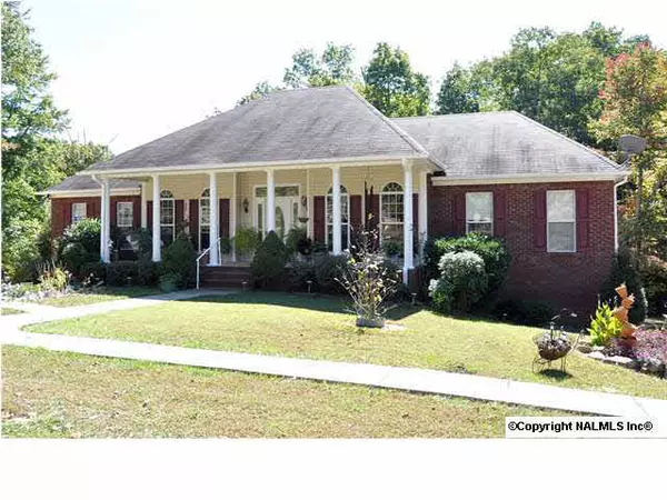 150 Hillsdale Drive, Gurley, AL 35748