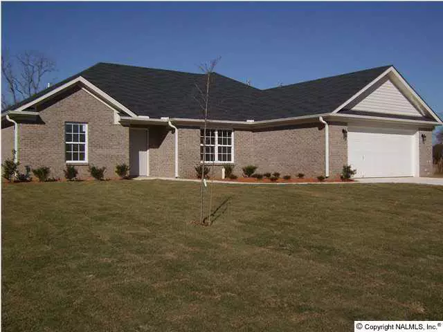 21825 Silver Oaks Circle, Athens, AL 35613