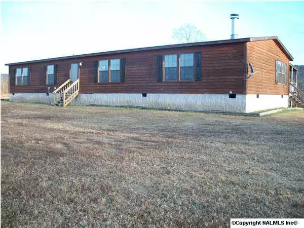 1342 Higginbotham Road, Collinsville, AL 35961