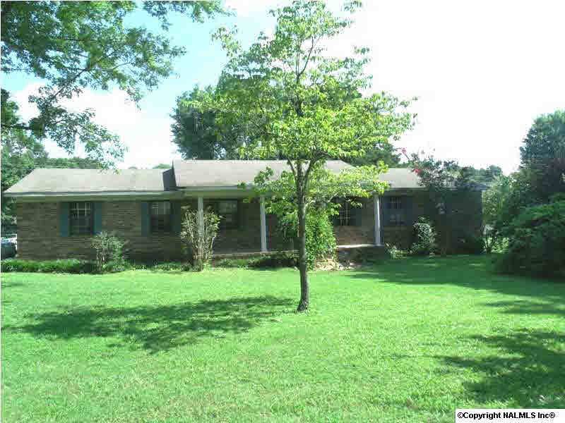 411 SW Aquarius Drive, Hartselle, AL 35640