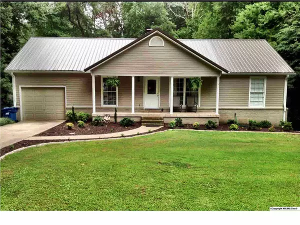 Arab, AL 35016,298 Golfview Drive